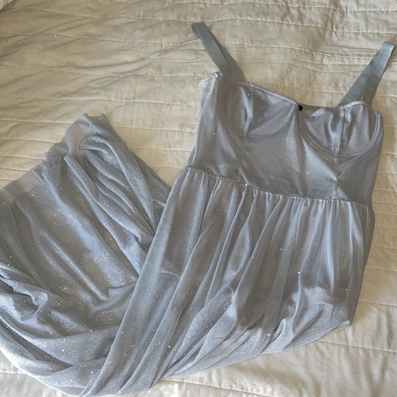 REVOLVE’S Majorelle Rina dress in plated - Picture 4 of 14